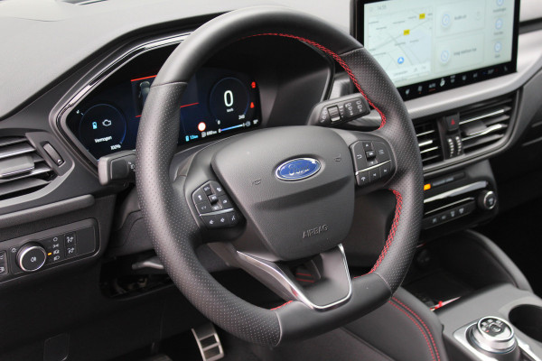 Ford Kuga 2.5-243pk PHEV ST-Line X. Trekgewicht 2.100kg. Nieuw Model ! Van €. 54.937,- voor €. 43.735,- Trekgewicht van 2.100kg ! Elektr. panodak., elektr. trekhaak, stoel-, stuur- en voorraamverw., 360gr. Camera, HUD, AppleCarplay/Androidauto, Elektr. verstelb. comfortstoelen, LED verl.