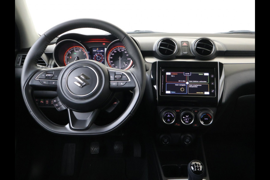 Suzuki Swift 1.2 Style Smart HYBRID | CARPLAY | CAMERA | 4161KM!
