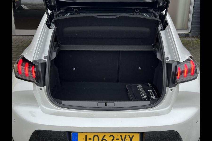 Peugeot 208 1.2 PureTech GT-Line CLIMA / CRUISE / PANO / 3D / AUTO / CAMERA