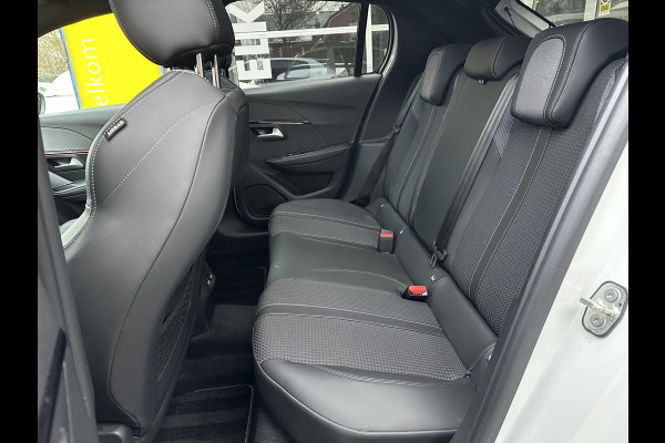 Peugeot 208 1.2 PureTech GT-Line CLIMA / CRUISE / PANO / 3D / AUTO / CAMERA