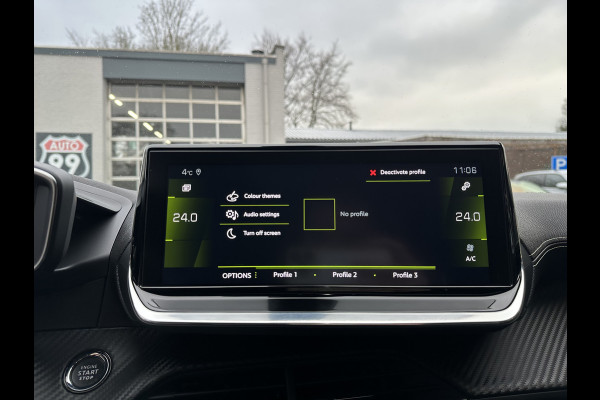 Peugeot 208 1.2 PureTech GT-Line CLIMA / CRUISE / PANO / 3D / AUTO / CAMERA