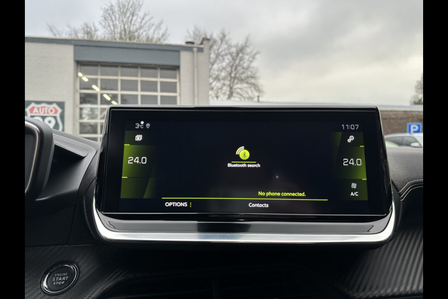 Peugeot 208 1.2 PureTech GT-Line CLIMA / CRUISE / PANO / 3D / AUTO / CAMERA