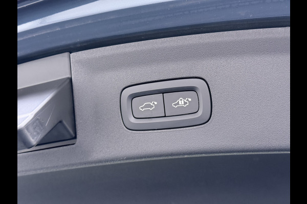 Polestar 2 408PK AWD Long Range Pano-Dak 360°Camera Dual Motor 78kWh SOH 93% Trekhaak Adap.Cruise HarmanKardon®-Audio Apple Carplay Android Elek.Achterklep/Stoelen Lmv 19" Google Maps Keyless Led Origineel Nederlandse Auto Dealeronderhouden 4WD