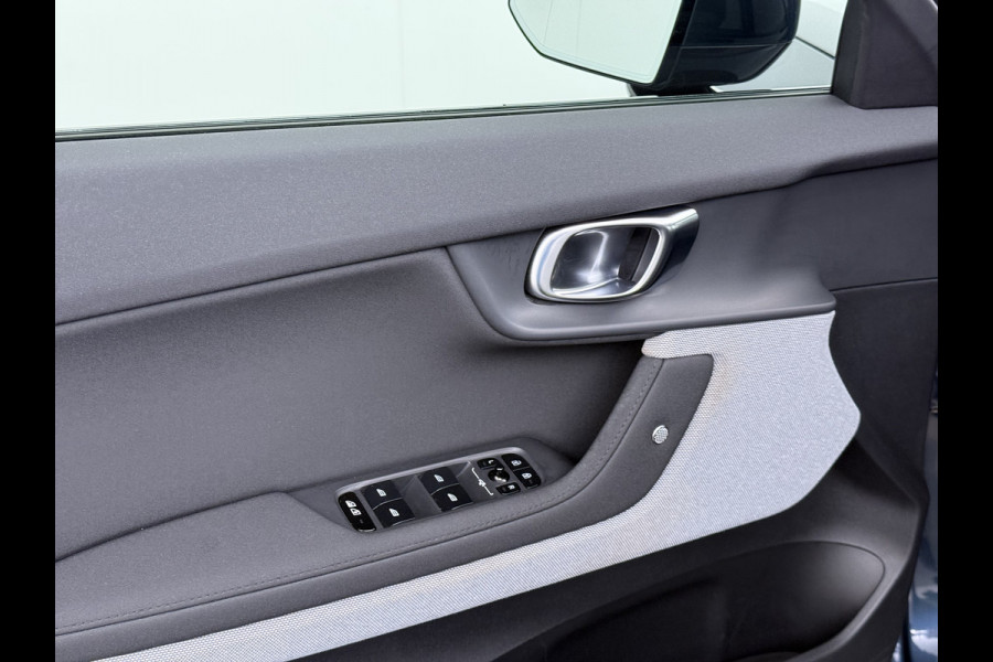 Polestar 2 408PK AWD Long Range Pano-Dak 360°Camera Dual Motor 78kWh SOH 93% Trekhaak Adap.Cruise HarmanKardon®-Audio Apple Carplay Android Elek.Achterklep/Stoelen Lmv 19" Google Maps Keyless Led Origineel Nederlandse Auto Dealeronderhouden 4WD