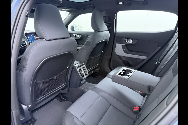 Polestar 2 408PK AWD Long Range Pano-Dak 360°Camera Dual Motor 78kWh SOH 93% Trekhaak Adap.Cruise HarmanKardon®-Audio Apple Carplay Android Elek.Achterklep/Stoelen Lmv 19" Google Maps Keyless Led Origineel Nederlandse Auto Dealeronderhouden 4WD