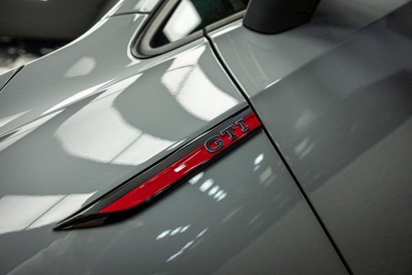 Volkswagen Golf 2.0 TSI GTI