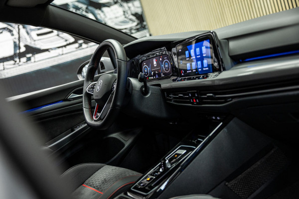 Volkswagen Golf 2.0 TSI GTI