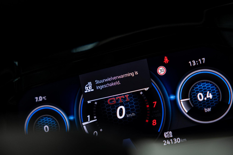 Volkswagen Golf 2.0 TSI GTI