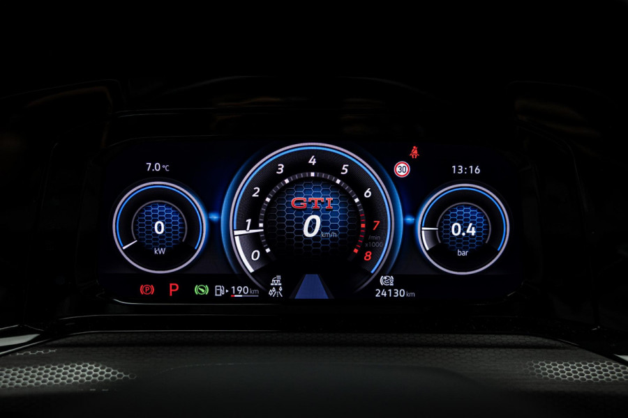 Volkswagen Golf 2.0 TSI GTI