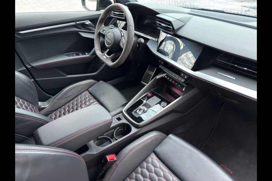 Audi A3 Sportback 2.5 TFSI RS 3 quattro l Pano l B&O l Camera l Klasse 5 l VDOH l