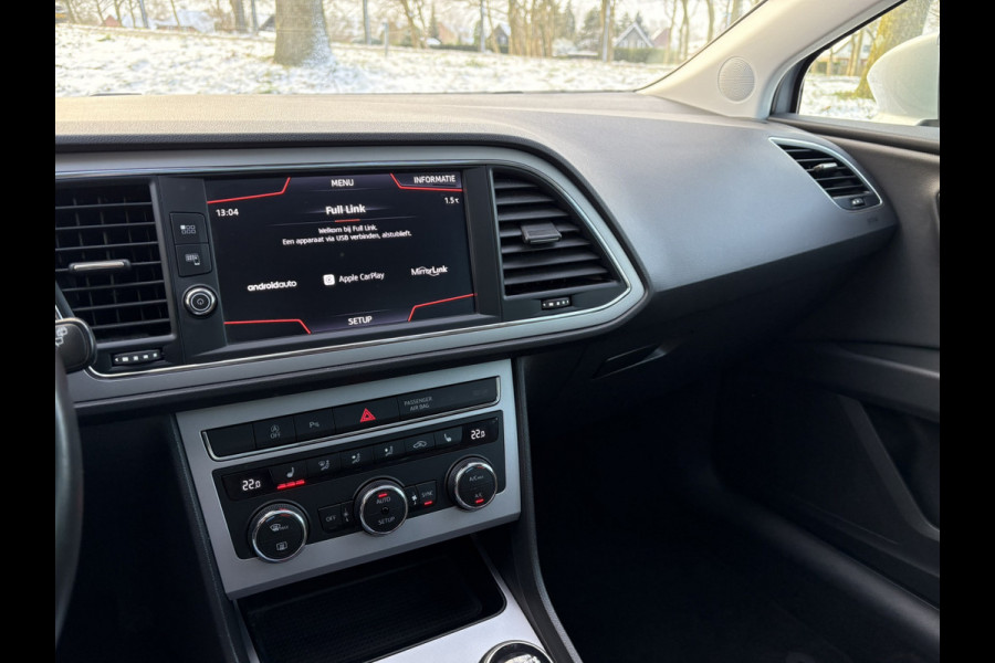 Seat Leon 1.5 TSI Style Business Intense / Opendak / Stoelverwarming / Carplay