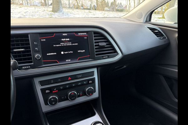 Seat Leon 1.5 TSI Style Business Intense / Opendak / Stoelverwarming / Carplay