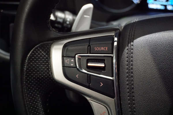 Mitsubishi Outlander 2.4 PHEV Pure + TREKHAAK / CARPLAY / CAMERA / STOELVERWARMING /