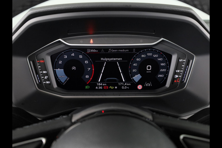 Audi A1 Sportback 25 TFSI S edition 95pk | Parkeerhulp plus | Automatische airco | Navigatie via App | 17 inch lichtmetalen velgen | Dak in contrast kleur