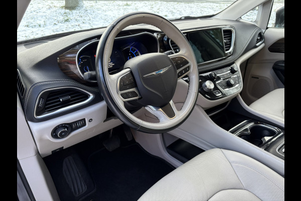 Chrysler Pacifica 3.6 V6 Hybrid PHEV LIMITED