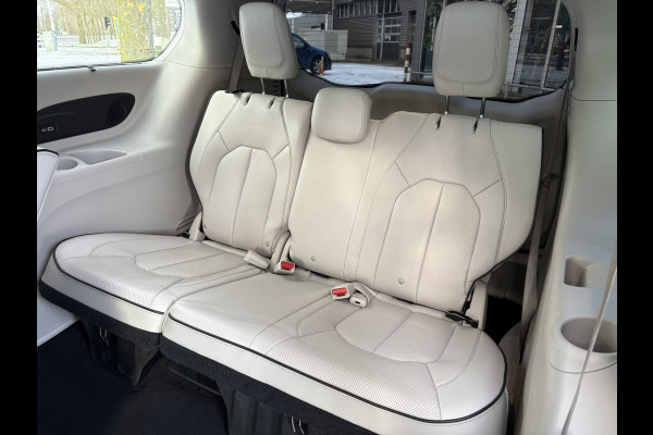 Lancia Voyager 3.6 V6 Hybrid PHEV LIMITED