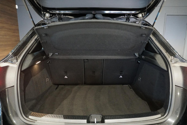 Mercedes-Benz A-Klasse 180 136PK + WIDE SCREEN / CAMERA / STOELVERWARMING /