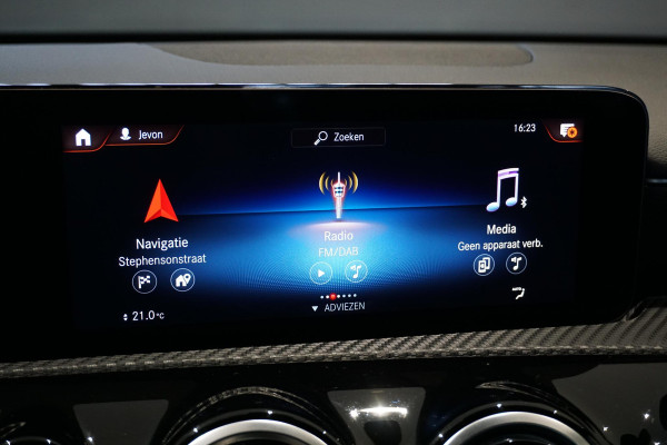 Mercedes-Benz A-Klasse 180 136PK + WIDE SCREEN / CAMERA / STOELVERWARMING /