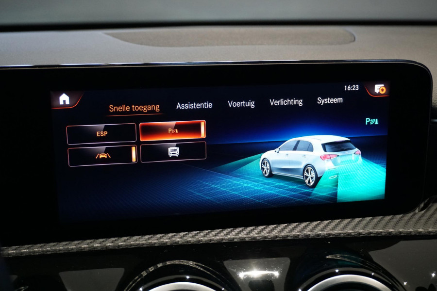 Mercedes-Benz A-Klasse 180 136PK + WIDE SCREEN / CAMERA / STOELVERWARMING /