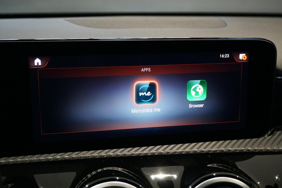 Mercedes-Benz A-Klasse 180 136PK + WIDE SCREEN / CAMERA / STOELVERWARMING /