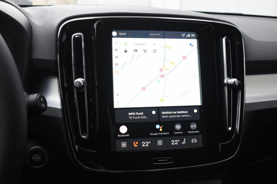 Volvo XC40 B4 211PK Automaat Plus Dark / Navigatie / Adaptive Cruise / Harman Kardon / Stuur- & Stoelverwarming / Elektrische achterklep / Achteruitrijcamera / Elektrische stoelverst. met geheugen / Extra getint glas / Microtech/Nubuck