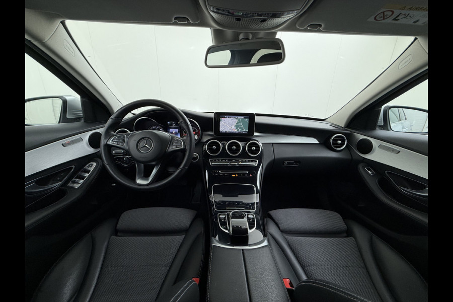 Mercedes-Benz C-Klasse Estate 180T AUT-9 157PK Premium Plus Trekhaak Adap.Cruise Distronic Plus Navi Ecc Pdc Led Stoelverwarming Elek.Stoelen Elek.Achterklep Isofix Lmv 19" Bluetooth