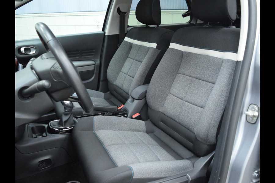 Citroën C4 Cactus 1.2 PureTech Shine TREKHAAK | NAVIGATIE & CARPLAY | CAMERA MET SENSOREN | E.C.C. |
