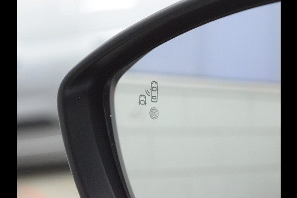 Citroën C4 Cactus 1.2 PureTech Shine TREKHAAK | NAVIGATIE & CARPLAY | CAMERA MET SENSOREN | E.C.C. |