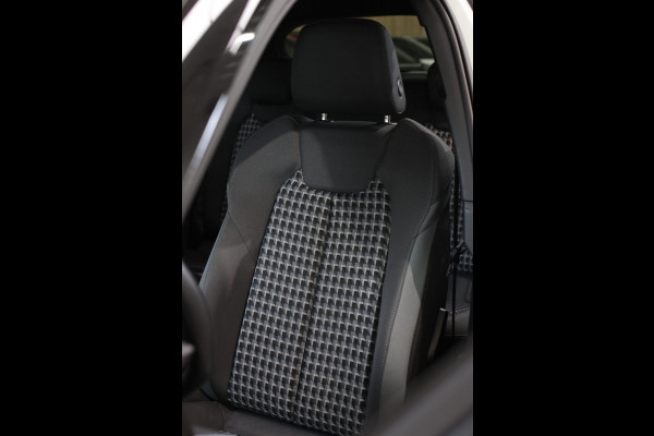 Audi A1 Sportback 35 TFSI S-Line *Led*Keyless*Carplay*Stoelverwarming*