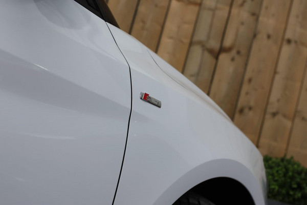 Audi A1 Sportback 35 TFSI S-Line *Led*Keyless*Carplay*Stoelverwarming*