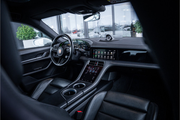 Porsche Taycan Performance 84 kWh - Origineel NL | Panorama | Sport Chrono + | Bose | Memory | Lift