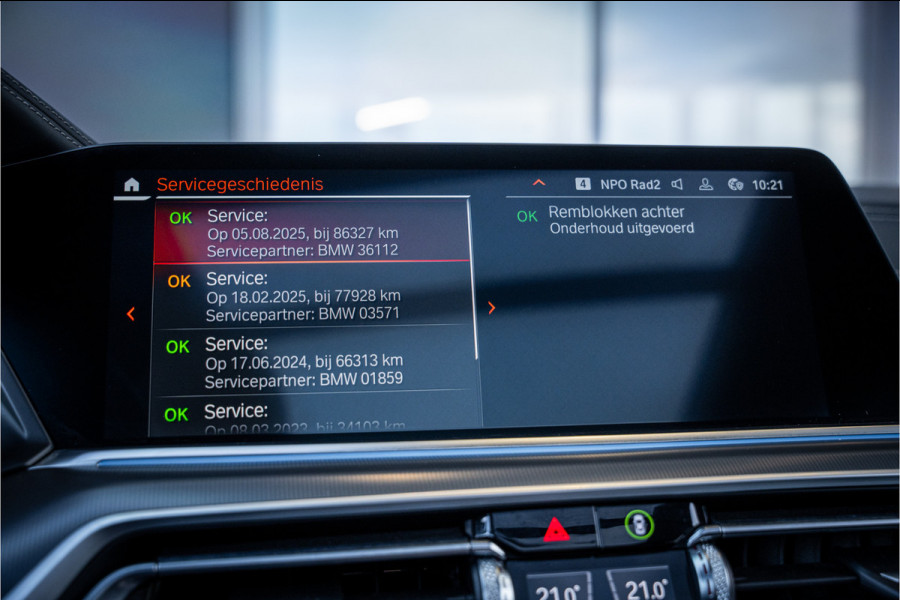 BMW X5 xDrive45e High Executive - M Sport | Dravitgrau | Kuipstoelen | Panorama | Memory