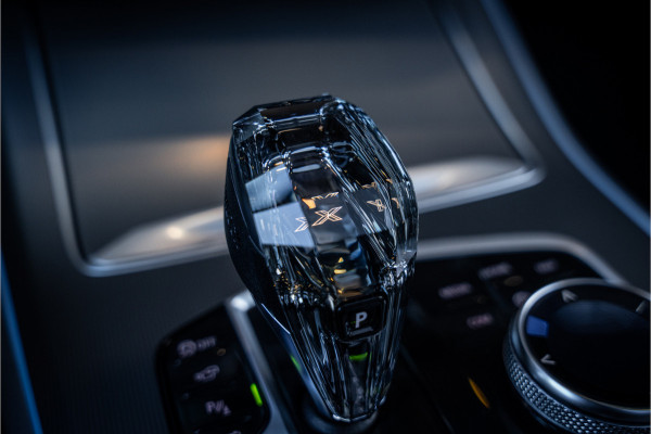 BMW X5 xDrive45e High Executive - M Sport | Dravitgrau | Kuipstoelen | Panorama | Memory