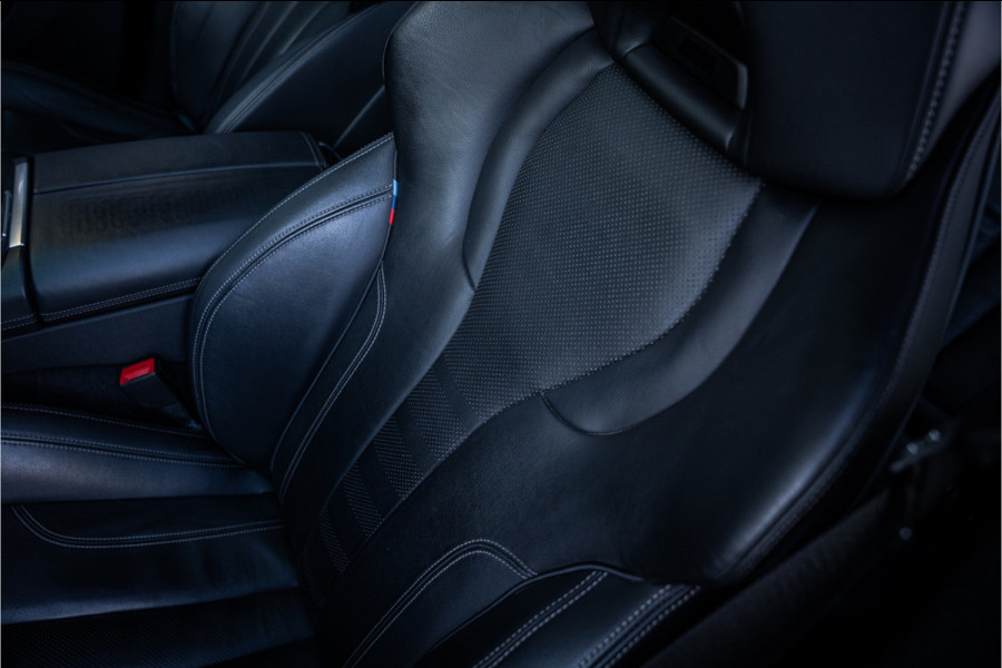 BMW X5 xDrive45e High Executive - M Sport | Dravitgrau | Kuipstoelen | Panorama | Memory