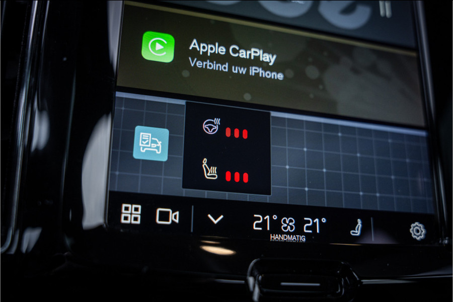 Volvo XC60 2.0 Recharge T8 AWD R-Design - Luchtvering | Panorama | H&K | Memory | 360 Camera