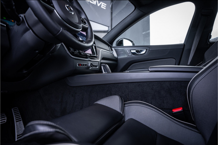 Volvo XC60 2.0 Recharge T8 AWD R-Design - Luchtvering | Panorama | H&K | Memory | 360 Camera