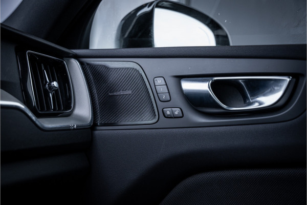 Volvo XC60 2.0 Recharge T8 AWD R-Design - Luchtvering | Panorama | H&K | Memory | 360 Camera