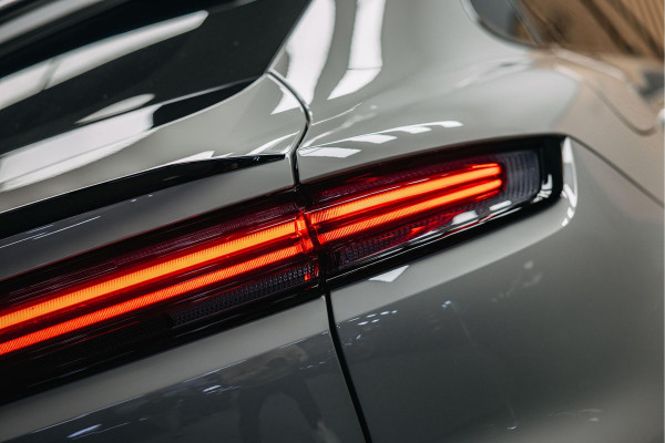 Porsche Cayenne Coupé 3.0 S E-Hybrid | Stoelmasssage | HomeLink | Head-Up | Sport Chrono | Bose | Trekhaak | Kreide |