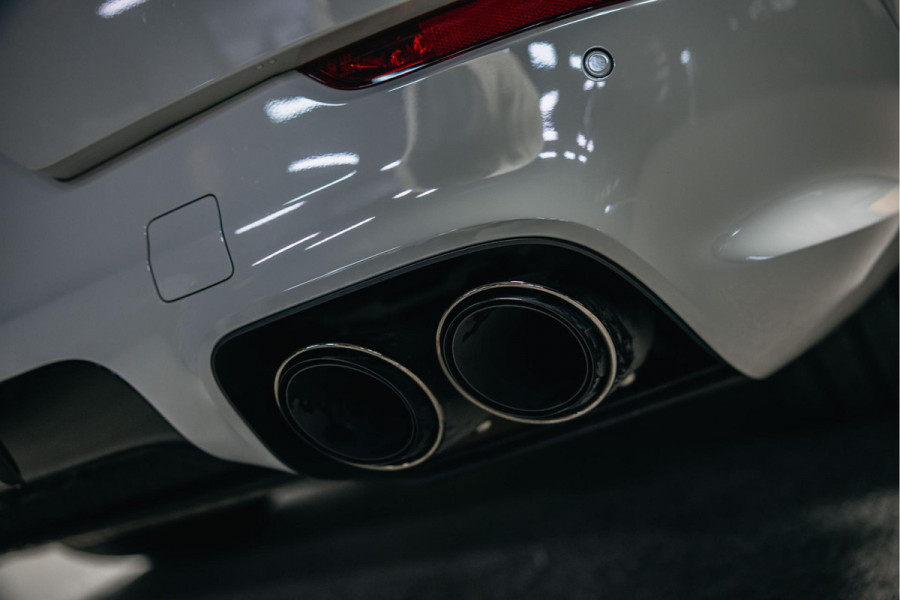 Porsche Cayenne Coupé 3.0 S E-Hybrid | Stoelmasssage | HomeLink | Head-Up | Sport Chrono | Bose | Trekhaak | Kreide |