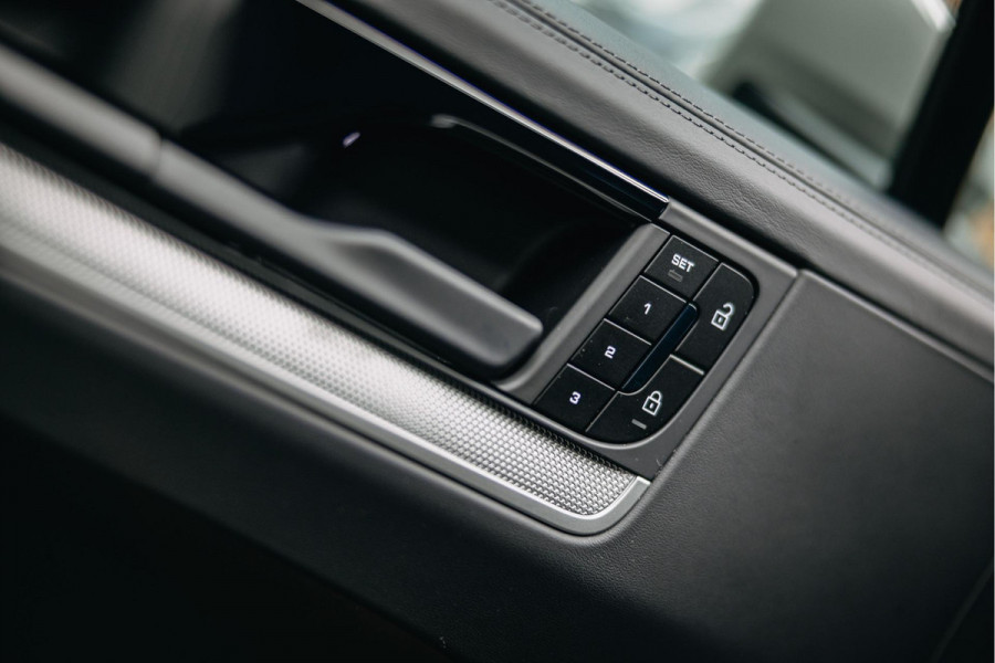 Porsche Cayenne Coupé 3.0 S E-Hybrid | Stoelmasssage | HomeLink | Head-Up | Sport Chrono | Bose | Trekhaak | Kreide |