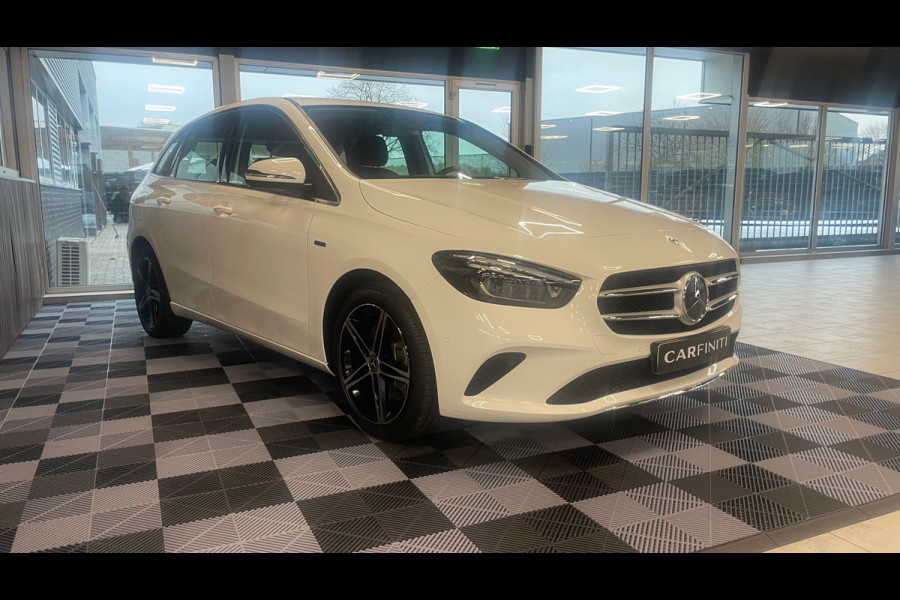 Mercedes-Benz B-Klasse 250 e Business Line, Navigatie, Climate control, Camera, Cruise control, Lichtmetaal.