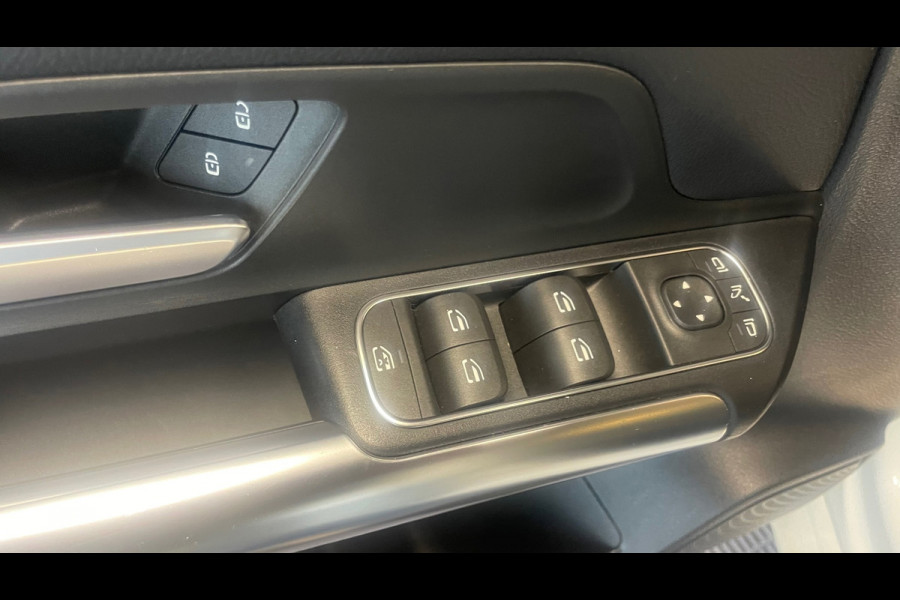 Mercedes-Benz B-Klasse 250 e Business Line, Navigatie, Climate control, Camera, Cruise control, Lichtmetaal.