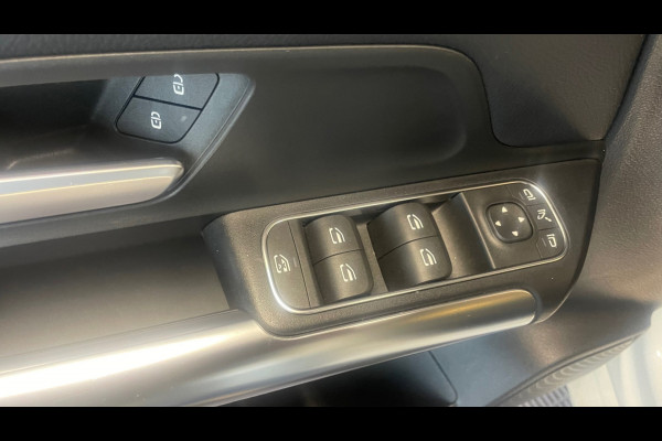 Mercedes-Benz B-Klasse 250 e Business Line, Navigatie, Climate control, Camera, Cruise control, Lichtmetaal.