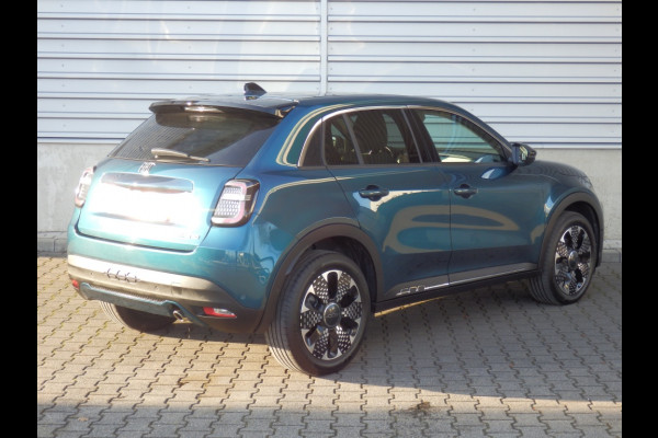 Fiat 600 101PK Hybrid La Prima | 360 camera | Massagestoel | Compleet |