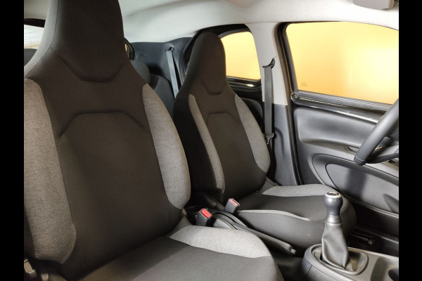 Toyota Aygo X 1.0 VVT-i MT Play led | adaptive cruise