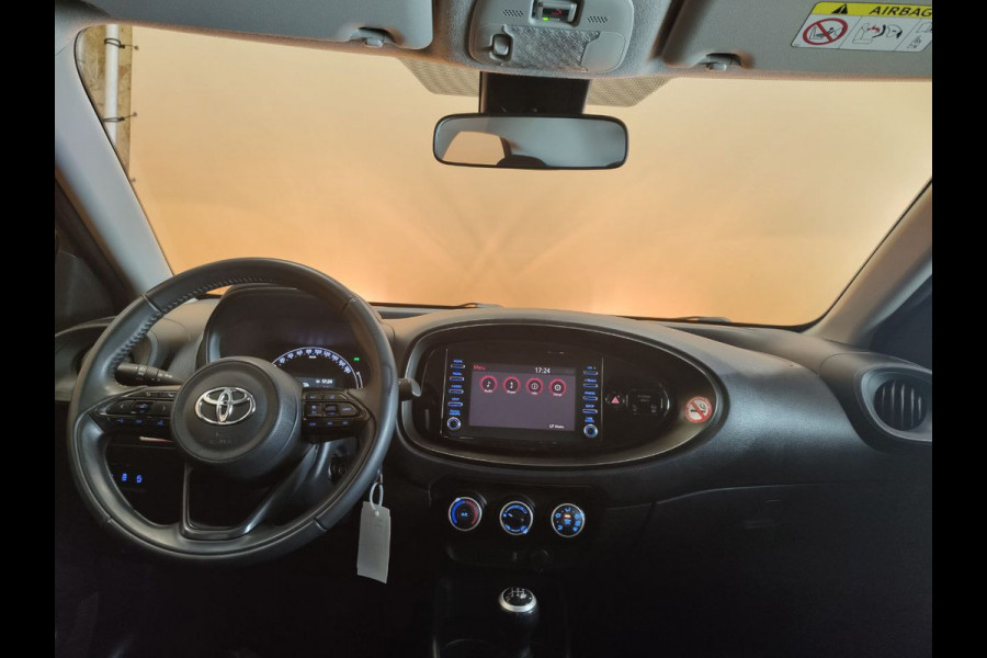 Toyota Aygo X 1.0 VVT-i MT Play led | adaptive cruise