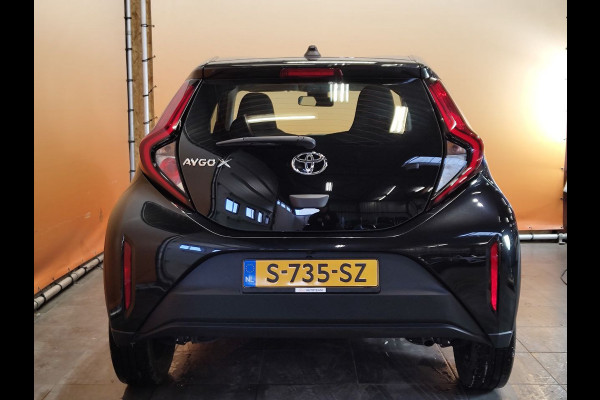 Toyota Aygo X 1.0 VVT-i MT Play led | adaptive cruise