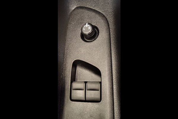 Toyota Aygo X 1.0 VVT-i MT Play led | adaptive cruise