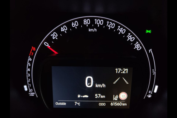 Toyota Aygo X 1.0 VVT-i MT Play led | adaptive cruise