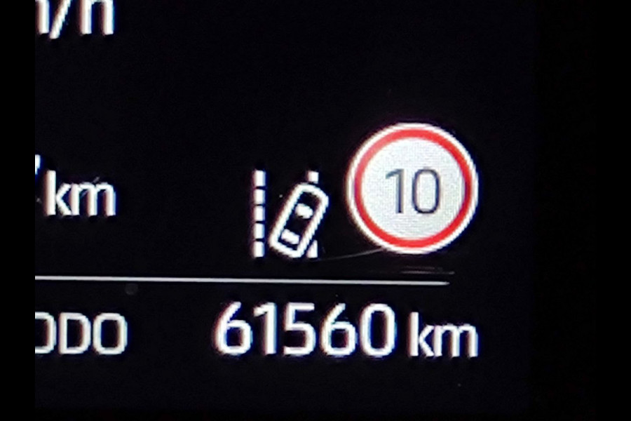 Toyota Aygo X 1.0 VVT-i MT Play led | adaptive cruise